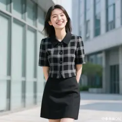 事務服コーディネート（オーバーブラウススタイル）